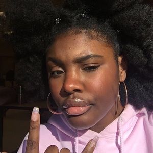 Meet your Posher, Chatera